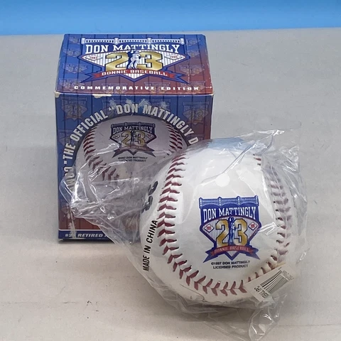 1997 Don Mattingly Commemorative Edition 23 Donnie Baseball Rawlings Cover