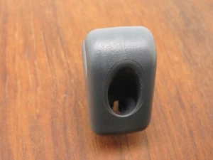 Clip para parasol Lexus Es 300 1991-1996 gris oscuro OEM (1) - Imagen 1 de 4