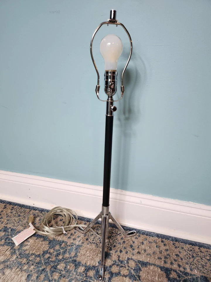 Lámpara de mesa Robert Abbey Todd 3 putters de golf de metal con forma de base 28" H 9,5" W Foto 1 de 4