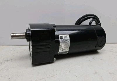 Motorreductor de eje paralelo Bodine Electric 42A7BEPM-E1 180 voltios relación 5:1  Foto 1 de 4