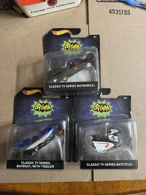 Hot Wheels 2016 Classic TV Series Batmobile & Batcycle & BatBoat With Trailor - Image 1 of 4