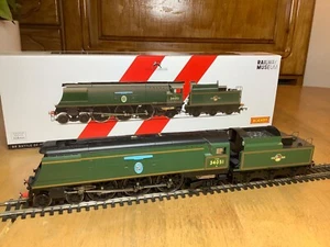 Hornby R3866 BR 4-6-2 Battle of Britain Class 34051 Winston Churchill TTS Sound - Picture 1 of 6