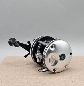 Vintage ABU Garcia Ambassadeur 5500C baitcast fishing reel made in Sweden - Picture 1 of 9