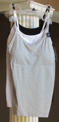 NAUTICA Gris Blanco Negro 3 CAPAS SIN COSTURAS Cami's Almohadillas Extraíbles Talla L NUEVO CON ETIQUETAS $58 Foto 1 de 3