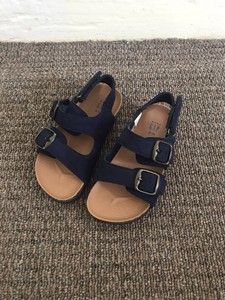 gap sandals uk