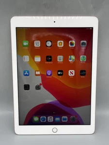 Apple iPad Pro 9.7-inch A1674 32 GB, Wi-Fi + 4G - Rose Gold READ - Picture 1 of 20