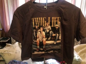 Golden Girls Thug Life T-Shirt Crop Top, Large NEW - Picture 1 of 3