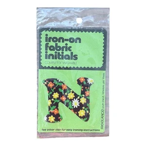 Initiales en tissu à repasser indépendant 2" N noir floral - Photo 1/2