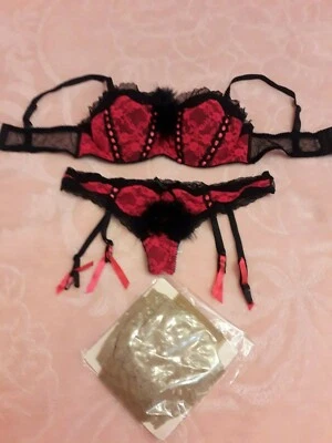 Magnifique ensemble sexy😎 SG 95c push up ,string porte jarretelles M+basM - Photo 1/4