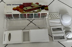 Vintage Retro Slicer Mandoline Combi Mini Multi Wonder juicer grater Shredder - Picture 1 of 3