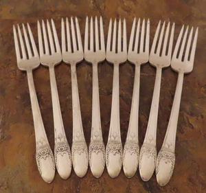 IS First Love Set of 8 Dinner Forks 1847 Rogers Vtg Silverplate Flatware Lot C - Picture 1 of 4
