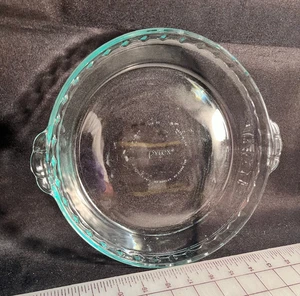 PYREX 9.5" Clear Glass Fluted Scalloped Edge Deep Dish Pie Plate #229-02 - Picture 1 of 4
