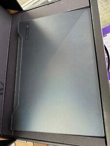 Asus ROG Zephyrus M15 15,6"-Notebook (512 GB, Intel Core i7 10. Gen., 16 GB) – grau