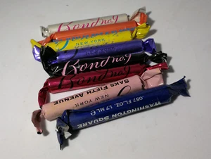 Miniatures curieuses : Les bonbons de Bond n° 9 - Picture 1 of 3