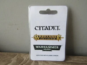 WARHAMMER 40K  - SPACE MARINE SERVITORS WITH PLASMA CANNON FINECAST NISB - Picture 1 of 3