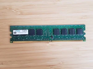 EDGE Tech 512MB 240-Pin DDR2 SDRAM DDR2 400 (PC2 3200) RAM PE197643 - Afbeelding 1 van 3