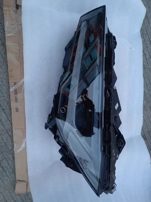 Left LED Headlight HeadLamp Complete Passengers For Lamborghini Urus - Image 1 of 4