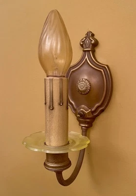 Pair 1920s Lightolier sconces. Green glass iridescent rings. On/Off switches - Image 1 of 3