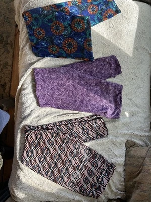 Lularoe Lot of 3 Pairs of TC Buttery Soft Leggings - Image 1 of 4