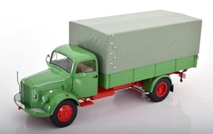 1:18 Schuco Mercedes L3500 Pick up con tapa de lona verde/rojo/gris - Imagen 1 de 8