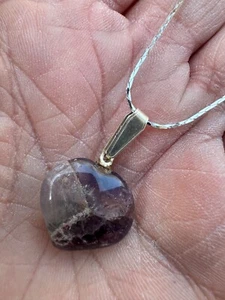 CHEVRON AMETHYST POLISHED HEART CRYSTAL PENDANT 30mm ON SILVER PLATED 18" CHAIN - Picture 1 of 6