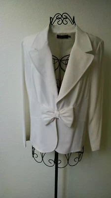 Blazer blanco para mujer Teri Jon, talla 10-artículo #262 Foto 1 de 4