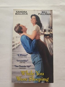 WHILE YOU WERE SLEEPING Bullock VHS Tape, COMPLETE/TESTED SEE PHOTOS (VHS38) - Picture 1 of 4