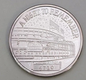 1988 Chicago Cubs .999 Silver Round "A Night To Remember" Wrigley Field - Picture 1 of 3