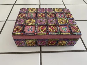 Vintage 70s Boho Decorative Beaded Sequined Jewelry box w/divided Tray & Mirror - Picture 1 of 9