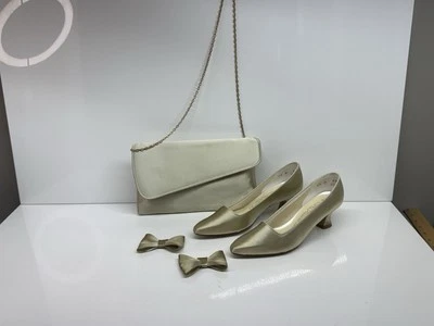 Vintage Wedding Shoes Women’s 6.5 Goldish Pearl Wedding Cardinal Nicole W/ Purse - Image 1 of 4