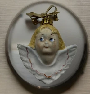 Christmas Pin Holiday Angel Head Vintage Hanging Porcelain - Picture 1 of 5