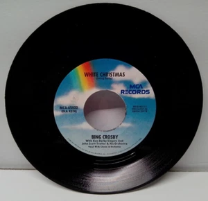 BING CROSBY: White Christmas / God Rest Ye Merry, Gentlemen MCA 7'' Single 45 - Imagen 1 de 2