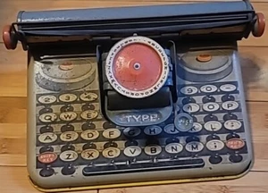 Vintage 1940's Uneek Artie Unique 'Dependable' Typewriter Tin Toy As Is - Picture 1 of 5