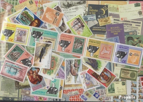 christmas-Island Stamps 200 different stamps Cover
