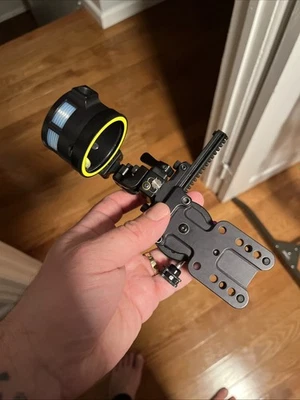 Mira de arco Spot Hogg Tommy Hogg doble pasador derecha .010 TH2RH10 Foto 1 de 4