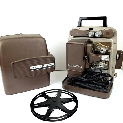 Proiettore Film Bell & Howell Super 8 346A Caricamento Automatico, Ha Bisogno di Lampadina, Venduto così com'è - Immagine 1 di 4