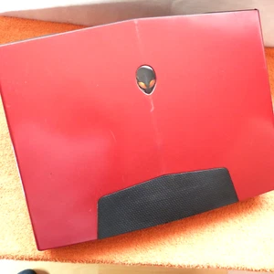 Alienware M15x R1 Nebula 15 pulgadas l Windows 11 SSD l GTX QUAD i7 l 16 GB RAM NUEVO - Imagen 1 de 15