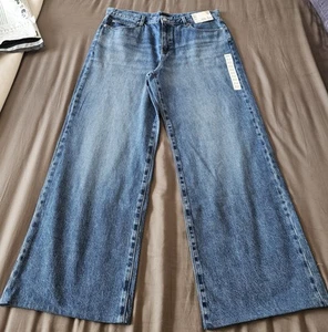 Womens Wide Straight Uniqlo Jeans. BNWT. 30" Inside Leg. - Picture 1 of 5