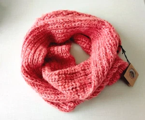 NEW Andes Gifts Alpaca Blend Infinity Scarf Soft Chunky Knit Salmon Fair Trade - Picture 1 of 5