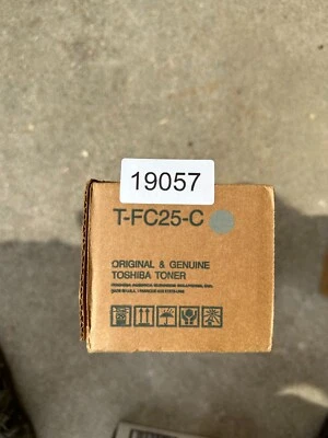 Genuine Toshiba T-FC25-C TFC25C E-Studio 2040c 2540c 3040c 3540c Toner Cartridge - Image 1 of 2