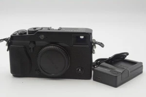 Fujifilm X-Pro 1 16MP Digital Camera with APS-C X-Trans  f01759 - Picture 1 of 6
