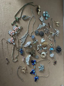Lot Vintage & Modern Jewelry Parts Craft Upcycle Art Harvest Rhinestone Broken - Picture 1 of 13