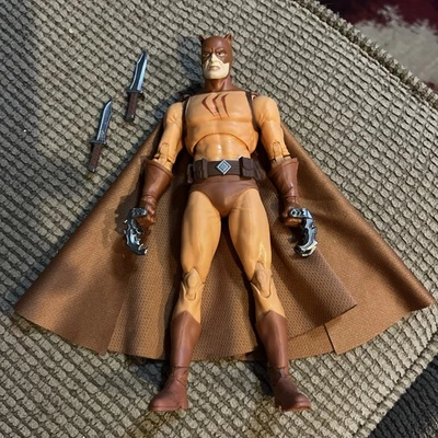 Boneco Catman McFarlane DC Multiverse Gold Label 7 polegadas - Imagem 1 de 3