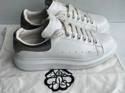 Zapatillas Mujer Talla EU 40 Alexander McQueen Gran Tamaño Blancas con Tacón Plateado Foto 1 de 4