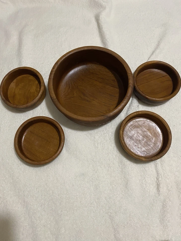 Juego de 5 cuencos de madera marrón para servir de madera natural Foto 1 de 4