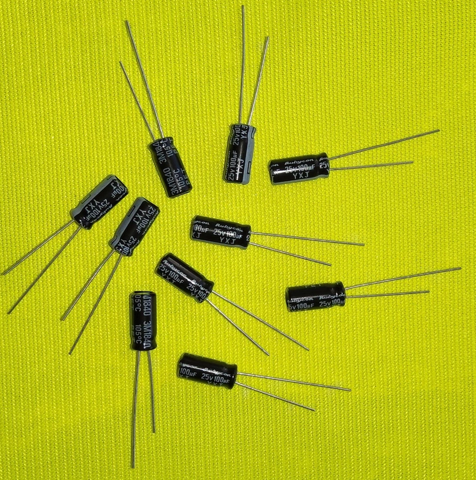 Rubycon 100uF 25V 105°C Elektrolytkondensator Radial ELKO Menge Wählbar - Bild 1 von 2