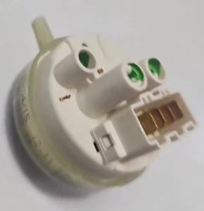 ASKO-W8844XL washing machine pressure switch KNA-6 - Picture 1 of 6