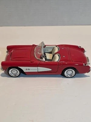 Chevrolet Corvette 1957 Die-Cast modelo 1:24 rojo blanco Solido SS 7708 de colección Foto 1 de 4