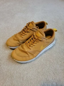 Nike Air Max Thea Women's 6 Sneaker Desert Ochre & Gold S/N 599409-701 - Picture 1 of 10