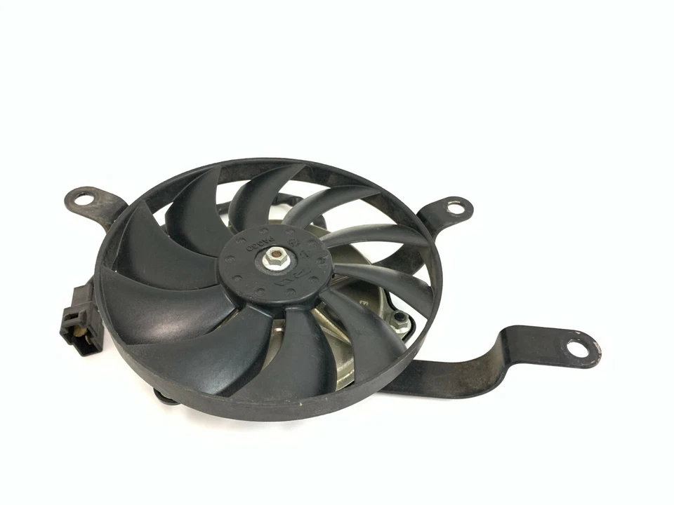 Ventilador de refrigeración radiador delantero izquierdo Yamaha 2006-2020 YZFR6 R6v R6r R6 OEM Foto 1 de 4